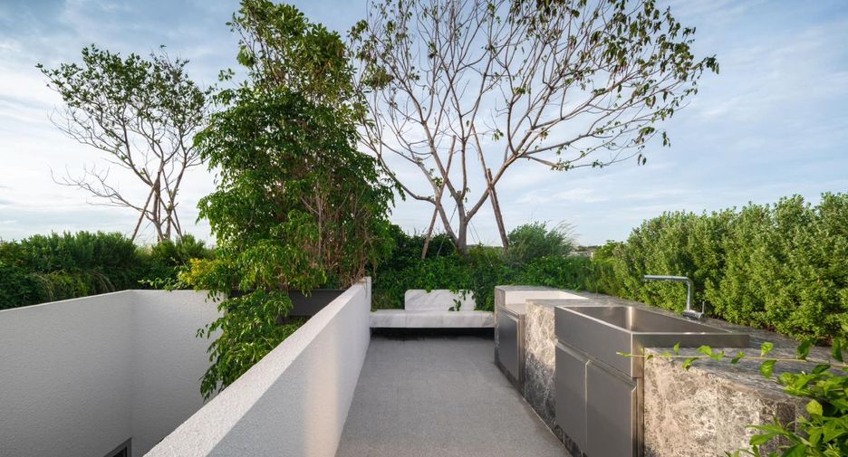 For sale 4 bedrooms house in Prawet, Bangkok