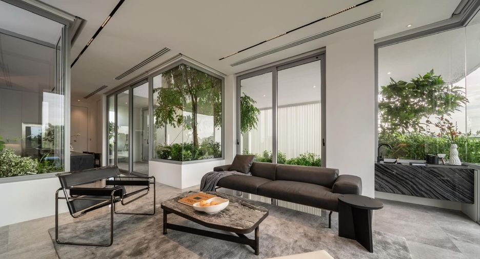 For sale 4 bedrooms house in Prawet, Bangkok