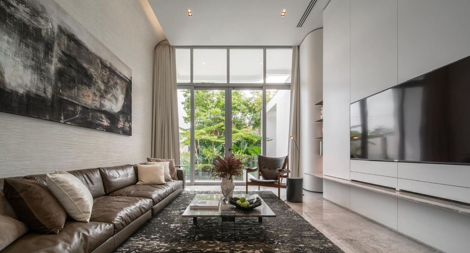 For sale 4 bedrooms house in Prawet, Bangkok