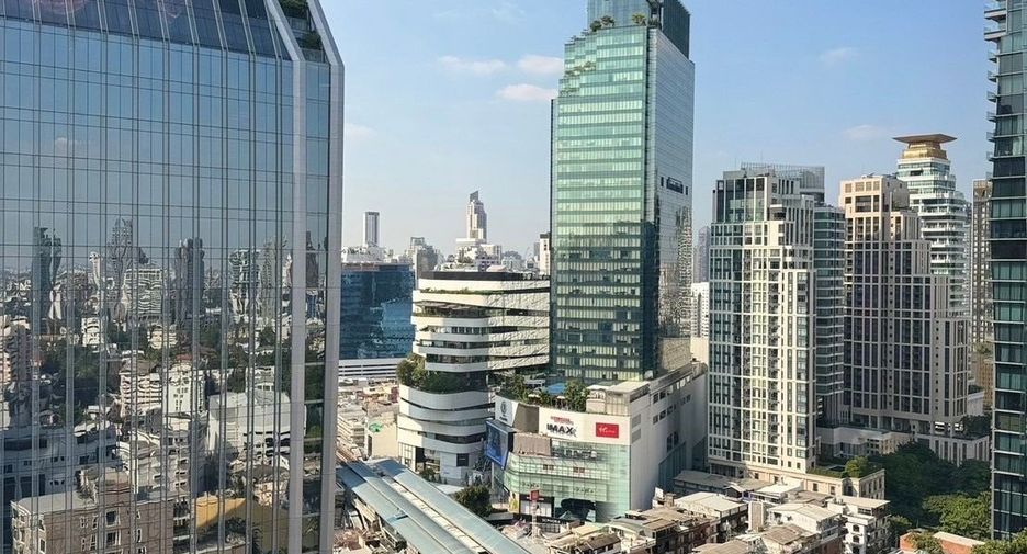 Condo en alquiler de 2 habitaciones en Khlong Toei, Bangkok