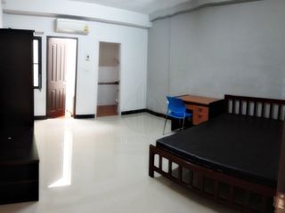 For sale 11 bed apartment in Chatuchak, Bangkok
