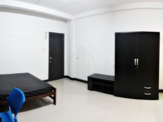 For sale 11 bed apartment in Chatuchak, Bangkok