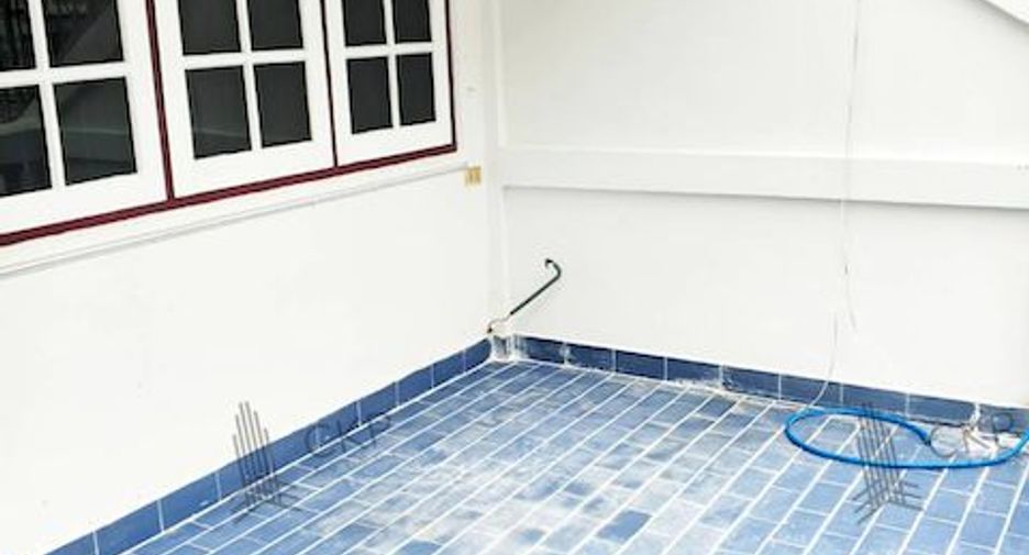 Casa adosada en venta de 4 habitaciones en Phasi Charoen, Bangkok