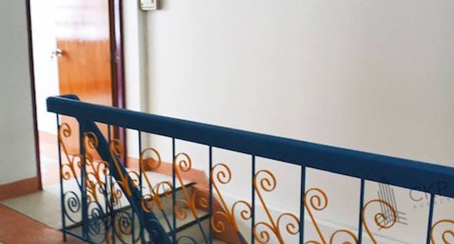 Casa adosada en venta de 4 habitaciones en Phasi Charoen, Bangkok