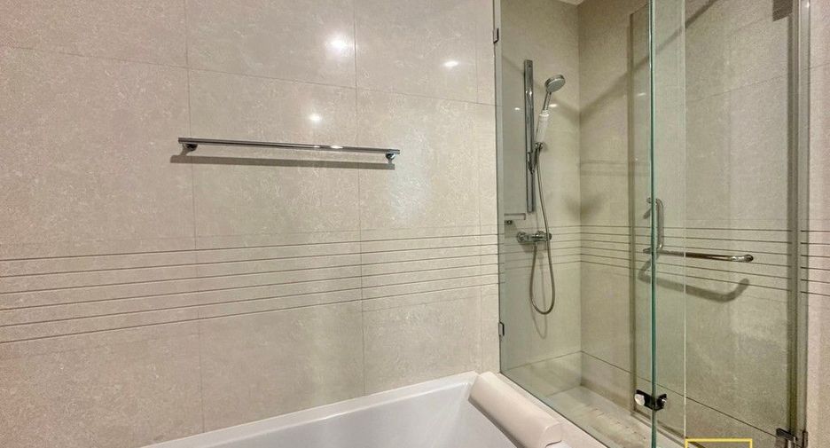 Condo en alquiler de 2 habitaciones en Pathum Wan, Bangkok