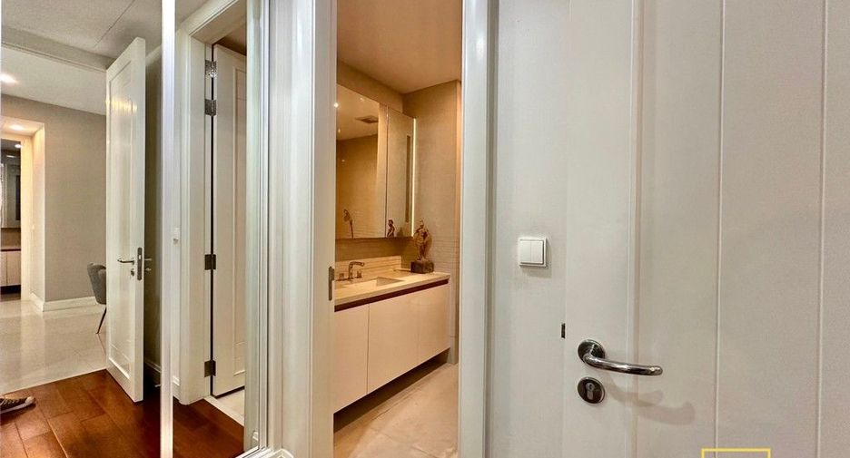 Condo en alquiler de 2 habitaciones en Pathum Wan, Bangkok