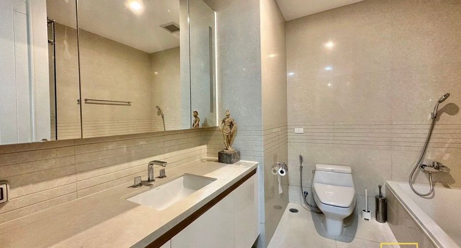 Condo en alquiler de 2 habitaciones en Pathum Wan, Bangkok