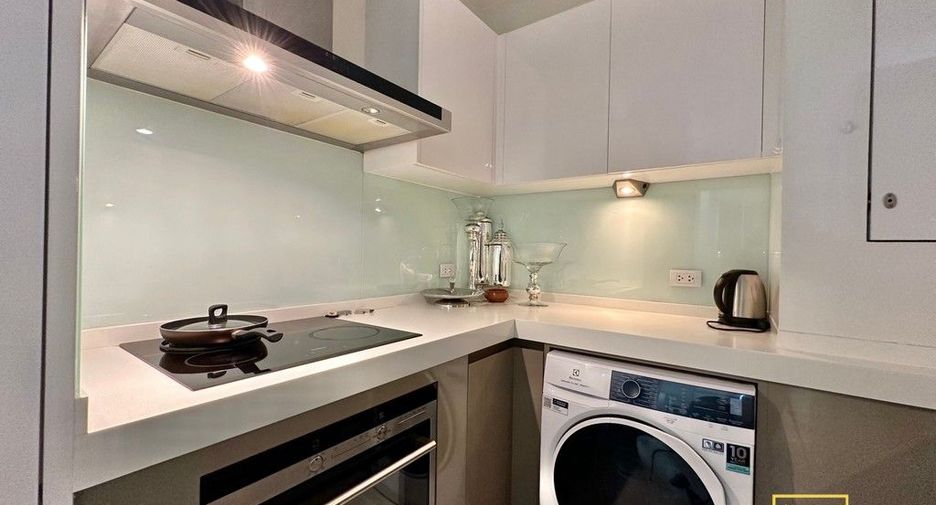 Condo en alquiler de 2 habitaciones en Pathum Wan, Bangkok