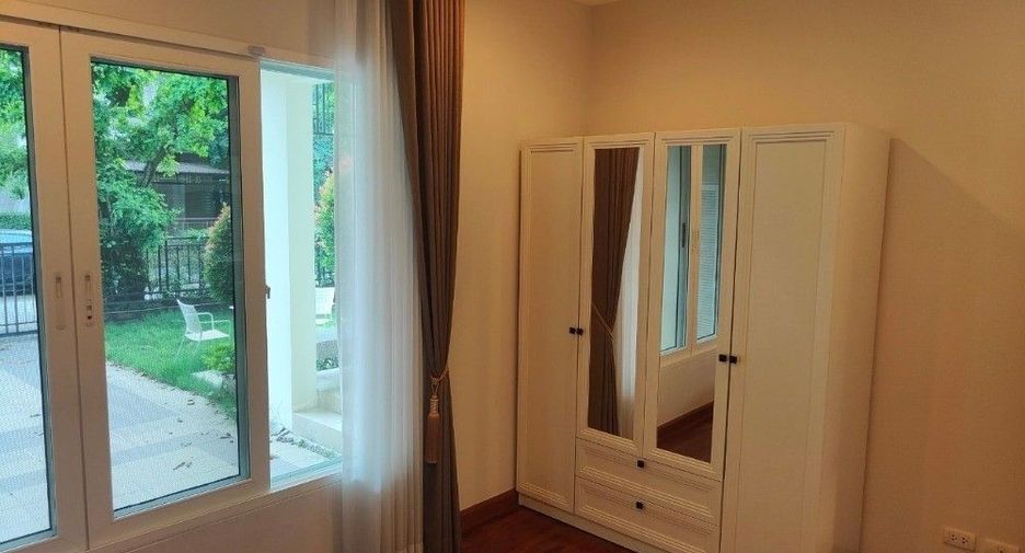 For rent 4 bedrooms house in Thung Khru, Bangkok