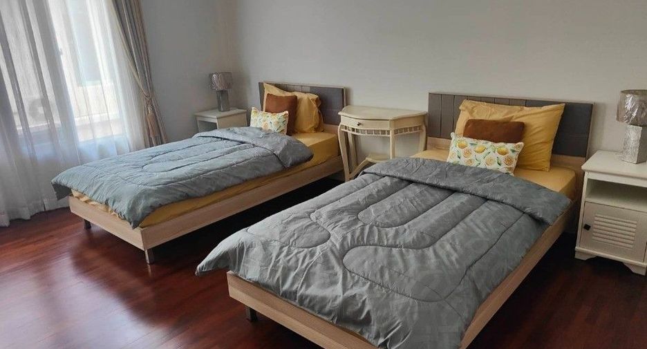 For rent 4 bedrooms house in Thung Khru, Bangkok