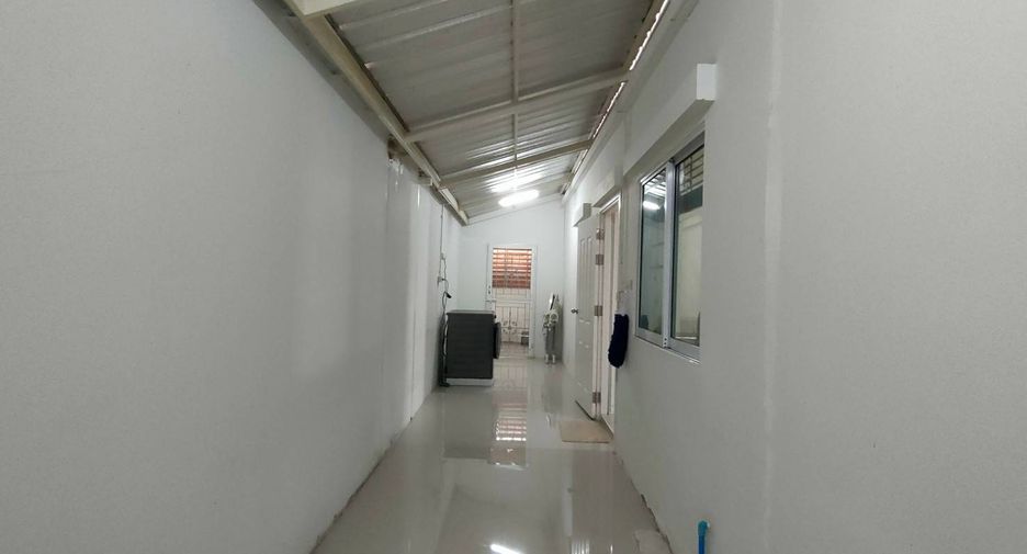 À vendre 3 chambres maison à Si Racha, Chonburi