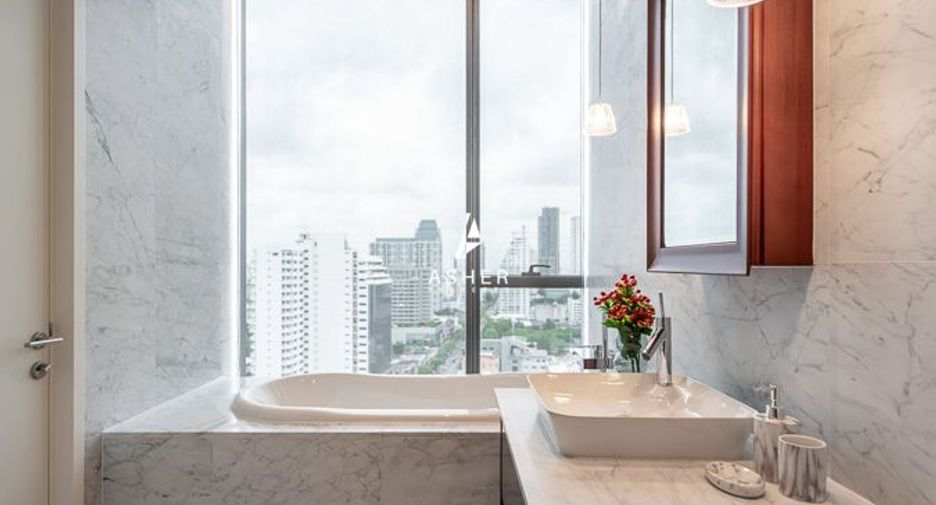 Wohnung zur Miete und zum Kauf mit 2 Zimmer in Watthana, Bangkok