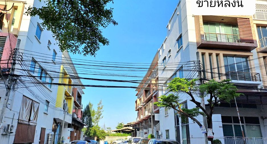 Local comercial en venta de 3 habitaciones en Lat Krabang, Bangkok