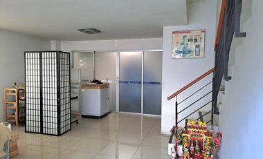 For sale 3 ベッドルーム retail Space in Lat Krabang, Bangkok