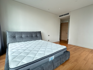 À louer 2 chambres condo à Pathum Wan, Bangkok