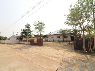For sale 2 bed retail Space in Non Sang, Nong Bua Lamphu
