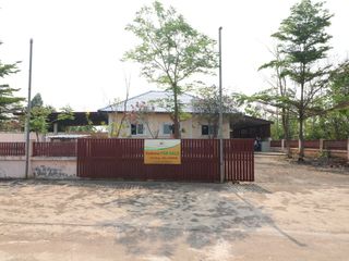 For sale 2 bed retail Space in Non Sang, Nong Bua Lamphu