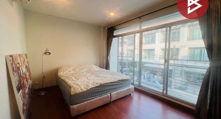 For sale 4 Beds condo in Chom Thong, Bangkok