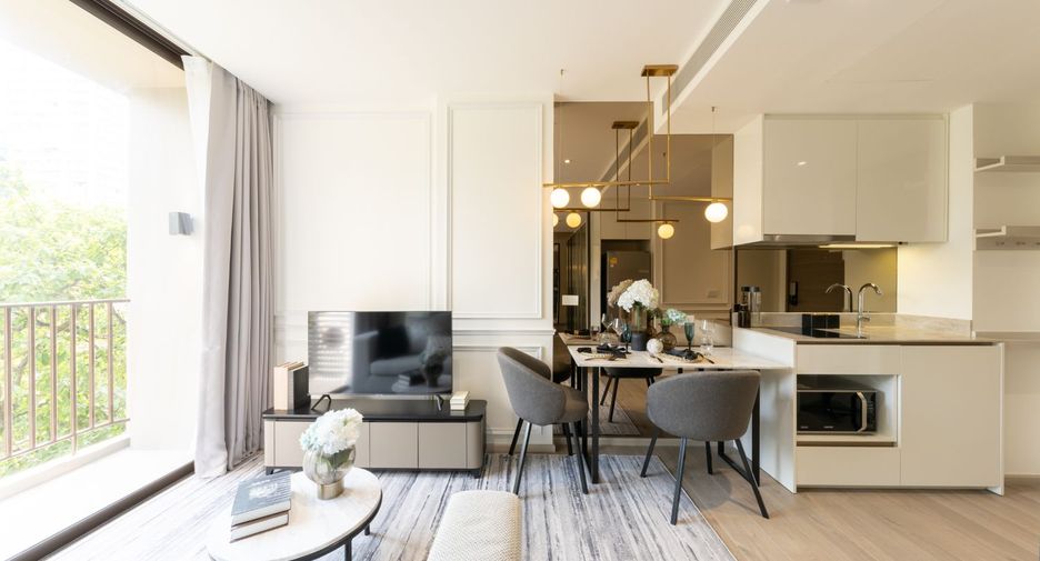 For sale 1 bed condo in Khlong Toei, Bangkok