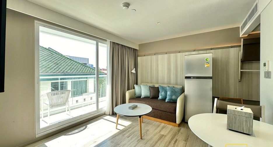 For rent 1 bed serviced apartment in Yan Nawa, Bangkok