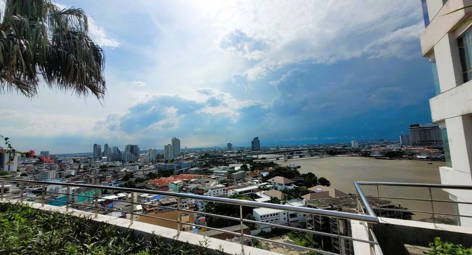 For sale 2 bedrooms condo in Bang Kho Laem, Bangkok