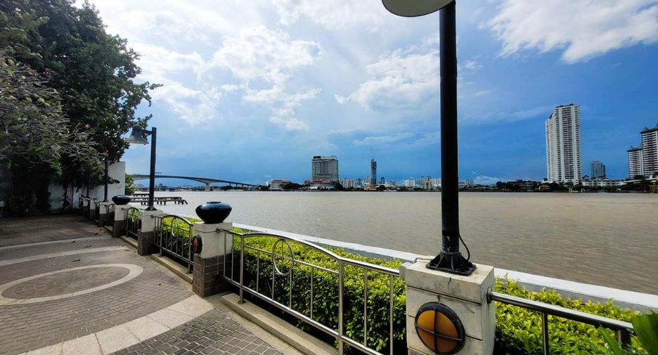 For sale 2 bedrooms condo in Bang Kho Laem, Bangkok