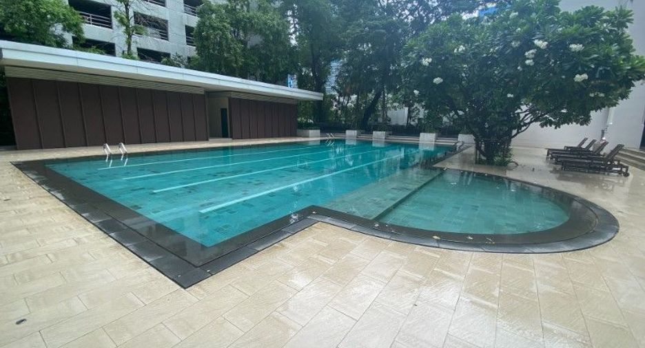 Condo en alquiler de 3 habitaciones en Sathon, Bangkok