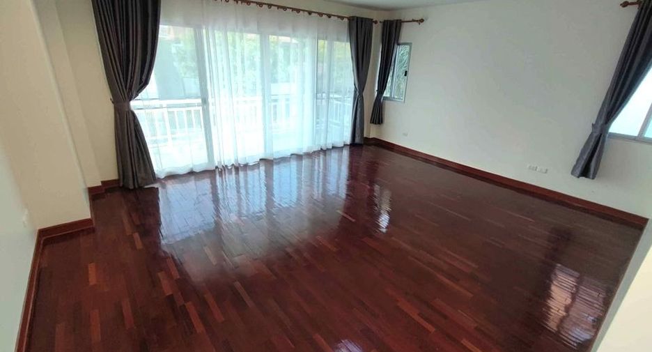 For rent 4 bed house in Bang Kruai, Nonthaburi