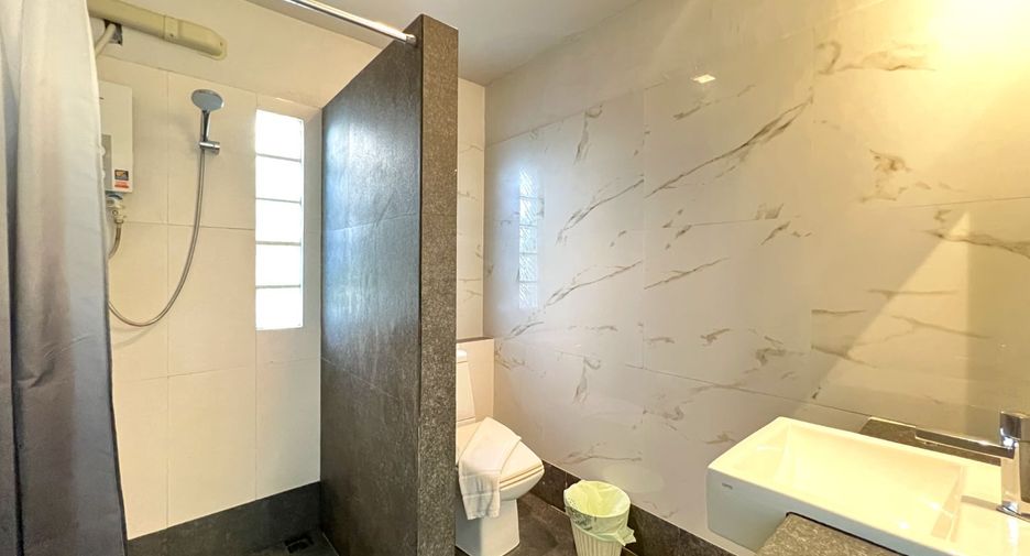 For sale 18 bedrooms retail Space in Mueang Krabi, Krabi