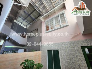 À vendre 5 chambres maison de ville à Chatuchak, Bangkok