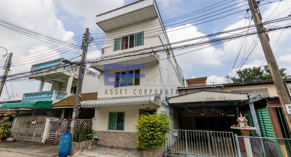 For sale 8 bed hotel in Mueang Nonthaburi, Nonthaburi