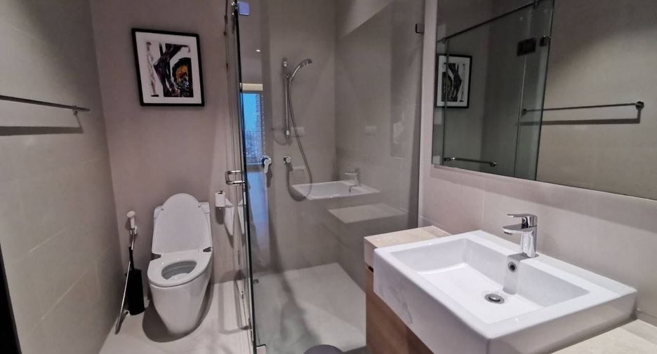 For sale 2 bedrooms condo in Yan Nawa, Bangkok
