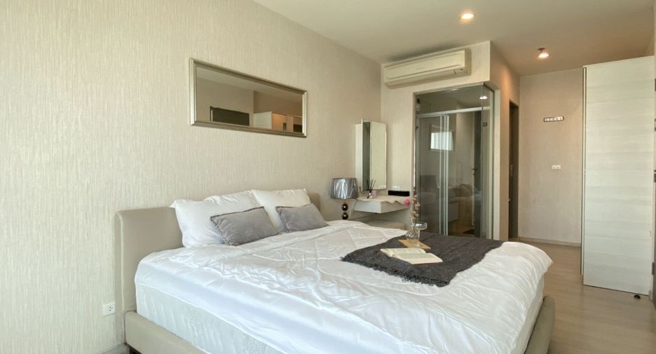 For sale 2 bedrooms condo in Huai Khwang, Bangkok