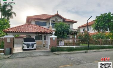 Casa en alquiler y en venta de 3 habitaciones en Lat Krabang, Bangkok