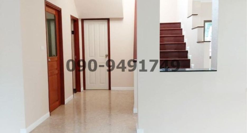 Аренда и продажа 3 спальни дом в Лат Крабанг, Бангкок