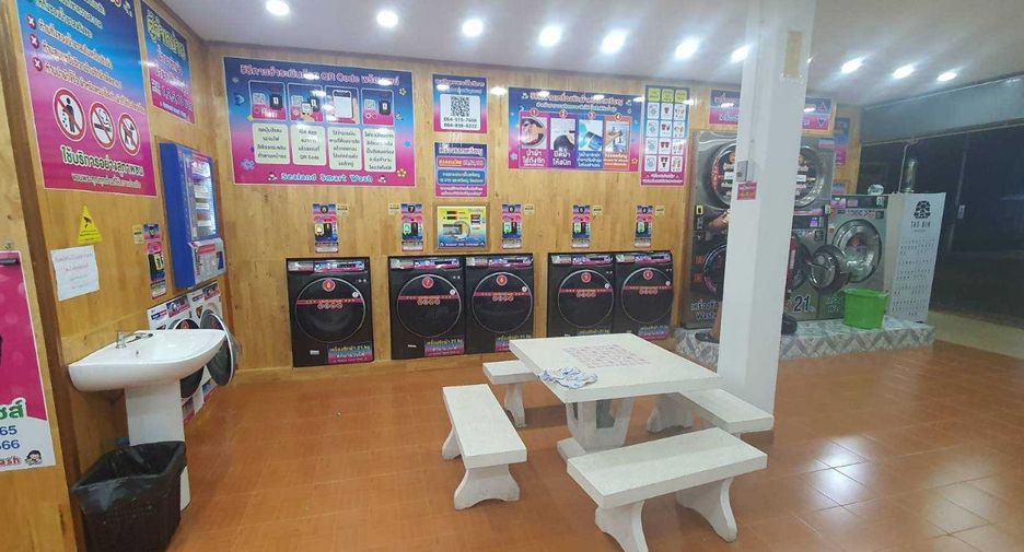 For sale 3 bed retail Space in Mueang Surat Thani, Surat Thani