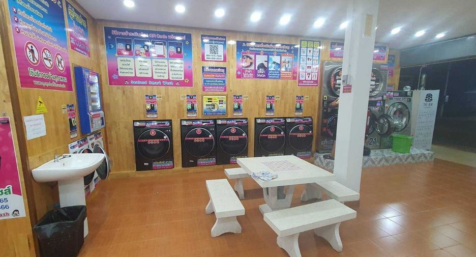 For sale 3 bedrooms retail Space in Mueang Surat Thani, Surat Thani