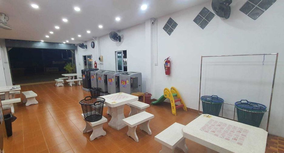 For sale 3 bedrooms retail Space in Mueang Surat Thani, Surat Thani