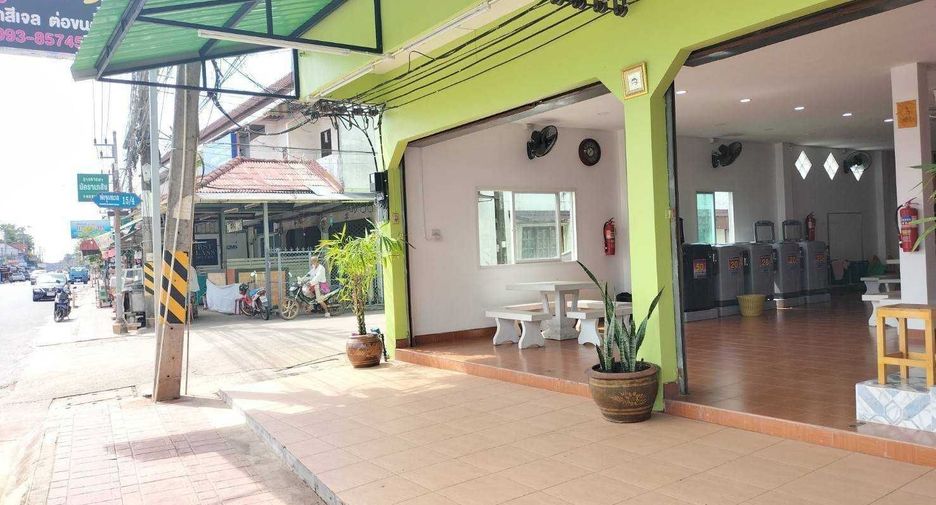 For sale 3 bed retail Space in Mueang Surat Thani, Surat Thani