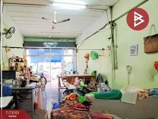 For sale 4 bed retail Space in Mueang Samut Sakhon, Samut Sakhon