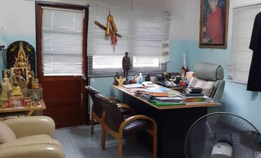 For rent and for sale 10 bedrooms retail Space in Mueang Samut Prakan, Samut Prakan