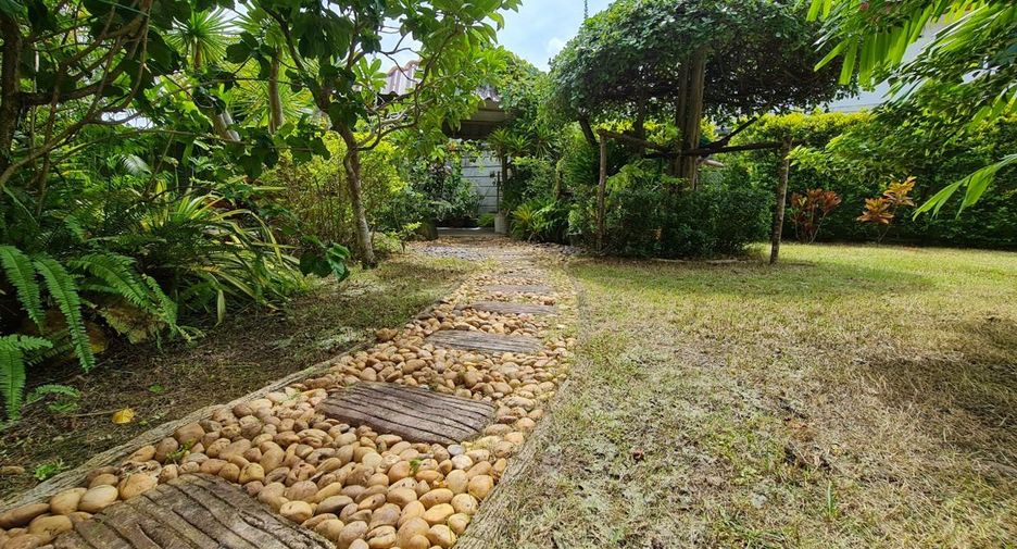 For sale 3 bedrooms house in Mueang Phuket, Phuket