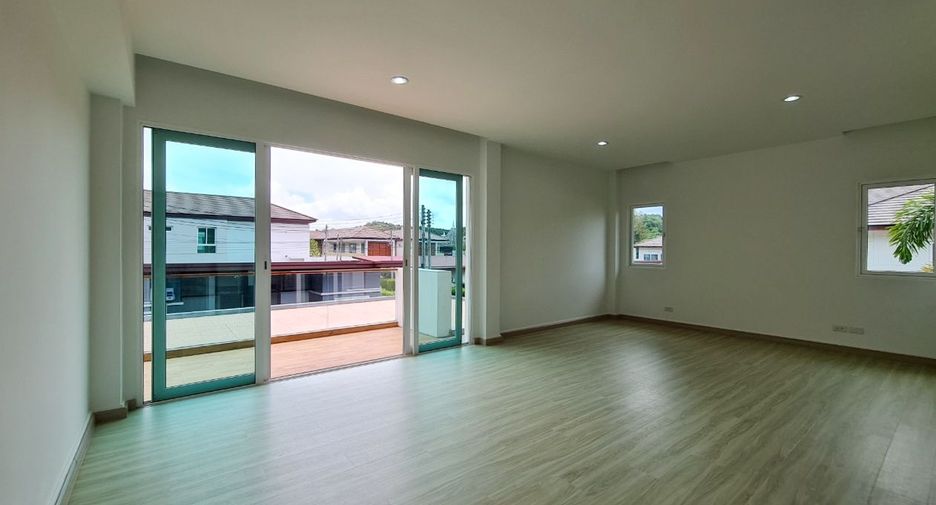 For sale 3 bedrooms house in Mueang Phuket, Phuket