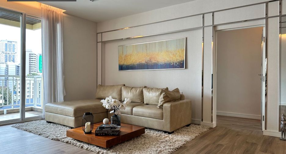 Condo en alquiler de 3 habitaciones en Prawet, Bangkok