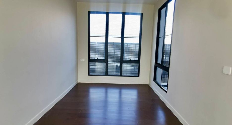 For sale 4 bedrooms house in Saphan Sung, Bangkok