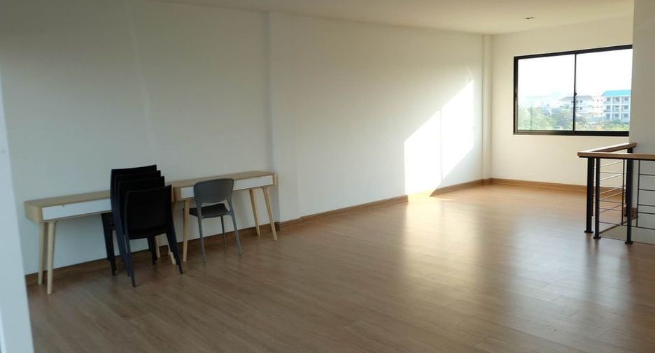 Büro zur Miete mit 4 Zimmer in Bang Na, Bangkok