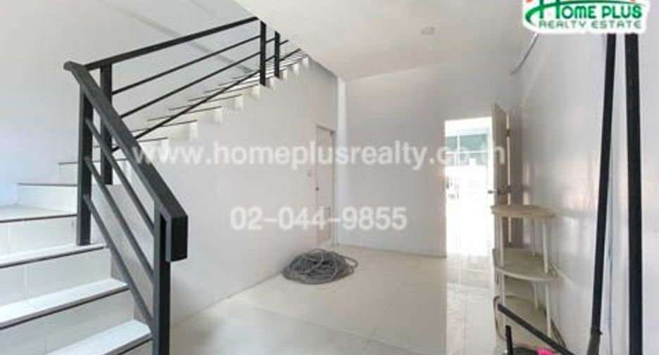 For sale 2 bedrooms retail Space in Don Mueang, Bangkok