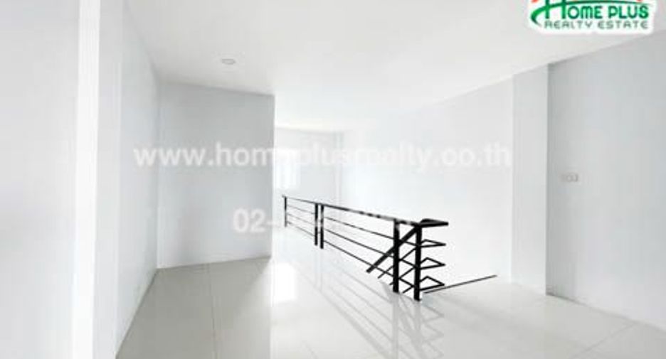 For sale 2 bedrooms retail Space in Don Mueang, Bangkok