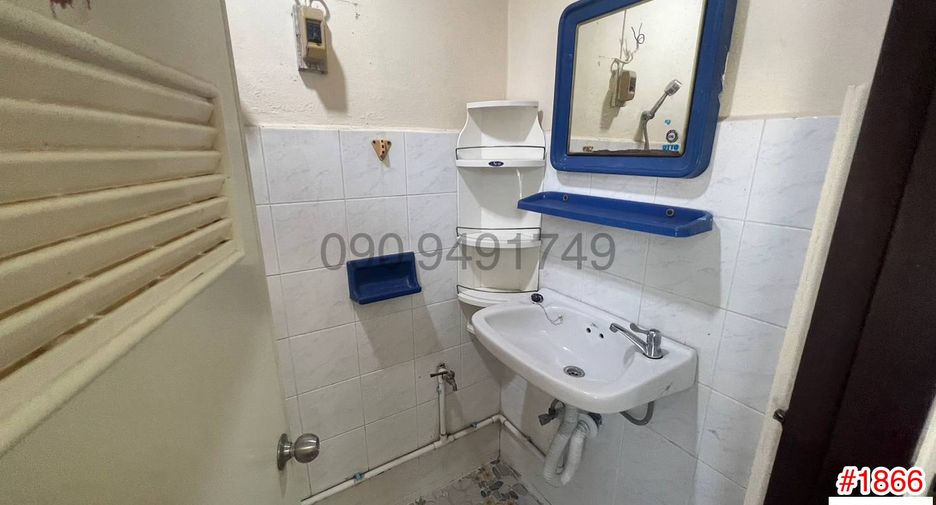 For rent 3 bedrooms townhouse in Chatuchak, Bangkok