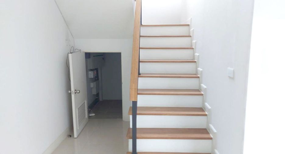 For sale 4 ベッドルーム house in Khlong Sam Wa, Bangkok
